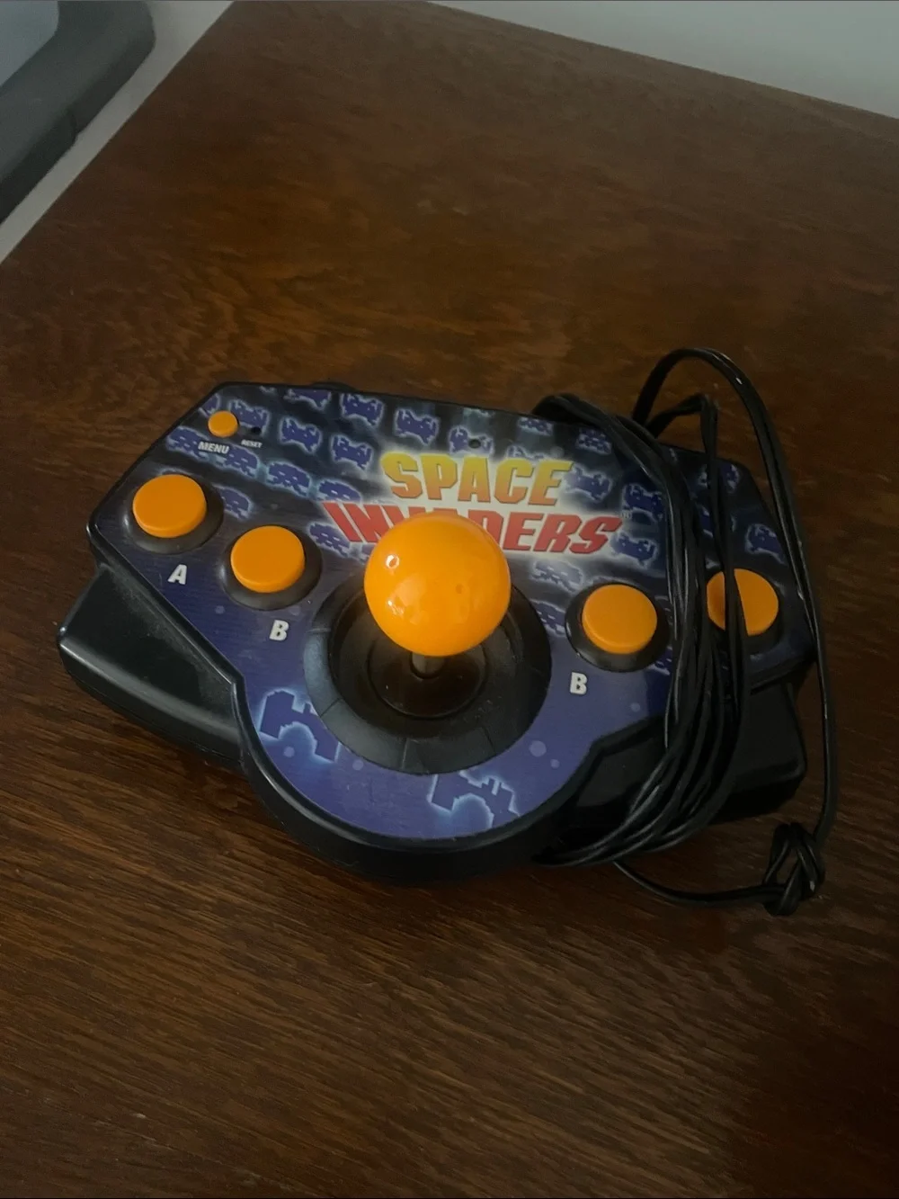 Space invaders plug n play tv game